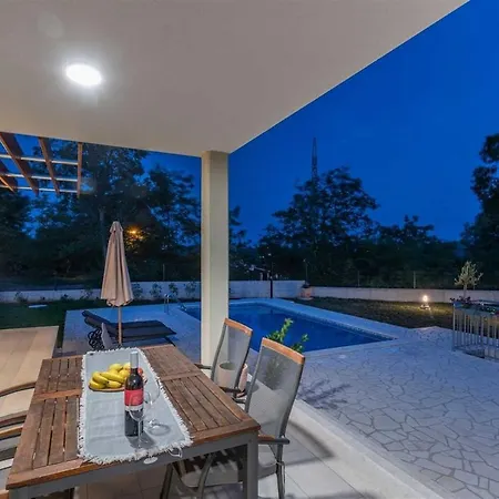 Grace, A Romantic Single Story With A Pool Tatil Evi