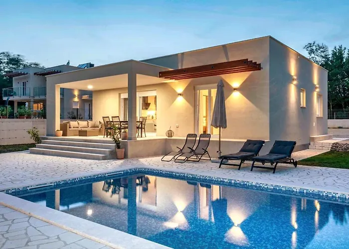 Grace, A Romantic Single Story With A Pool Vikendica *