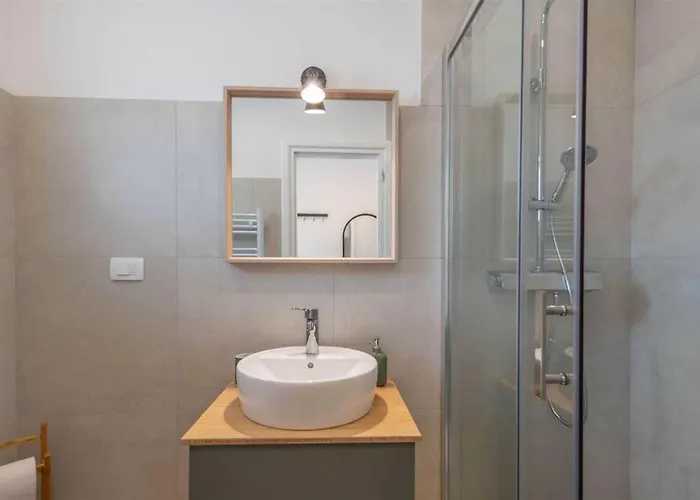 Vikendica Grace, A Romantic Single Story With A Pool