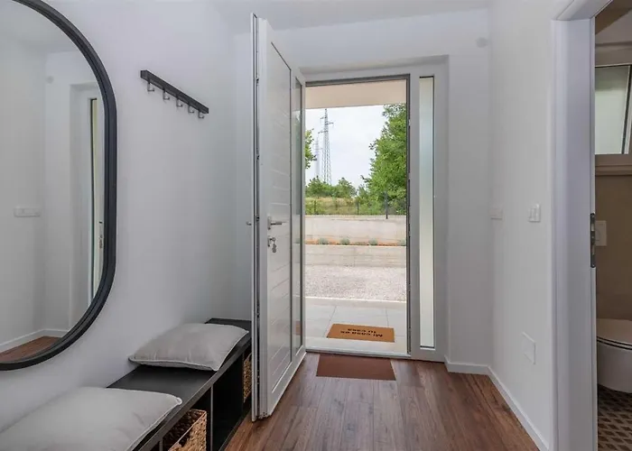 Grace, A Romantic Single Story With A Pool * Veligolji